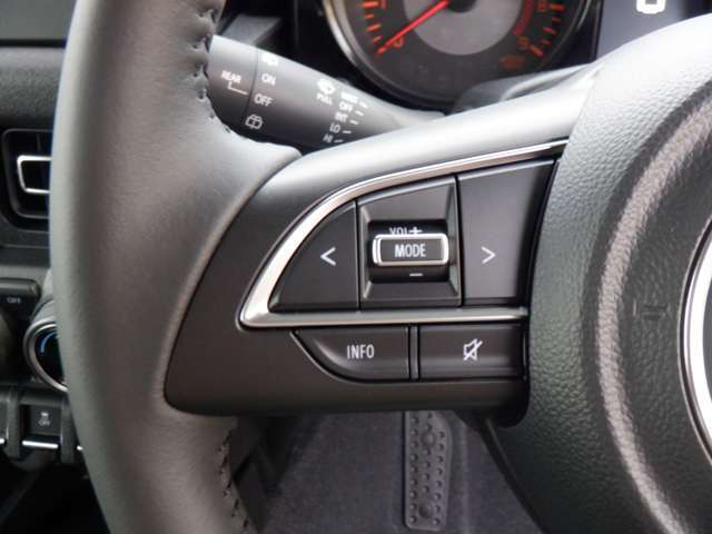 ステアリングスイッチ