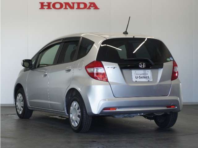 認定中古車では、厳しいHonda認定基準をクリアした厳選されたHonda認定中古車のみ、取り扱っております。「ご購入前の安心」「納車後の信頼」を車両と一緒に提供しております。