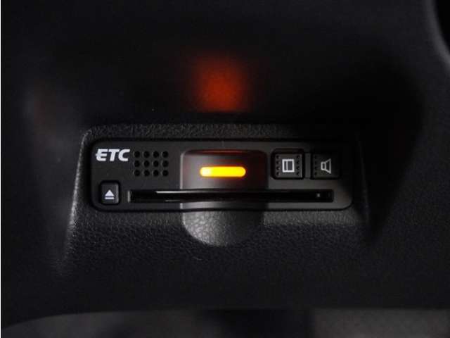 今や必需品の◆ETC車載器　装備車◆　有料道路を利用する際にスムースに通過でき、わずらわしい料金支払いから開放されます！