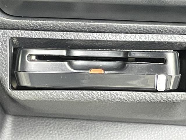 気になる車はすぐにお問い合わせください！画面右側の0066から始まる無料ダイヤルからお問い合わせ下さい！専門スタッフがお車のご質問にお答えいたします！