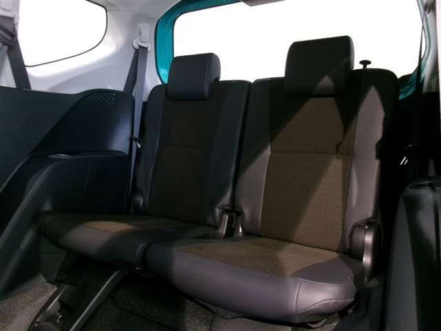 3列目シートもございます。