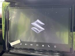 【メーカー純正9型ナビ】インテリアに溶け込むスタイリッシュな「専用設計」メーカーナビを装備♪視認性や操作性など基本性能にも優れ、より上質なカーライフをお楽しみいただけます。