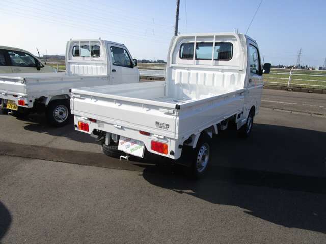 車検、板金修理、レンタカー・・・etc.　とにかく、車のことなら何でも対応できます。お任せください！明るいスタッフが親身に対応いたします！お茶飲みがてらお気軽にお立ち寄りください。