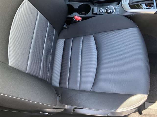 運転席座面です、へたり等ご確認ください。