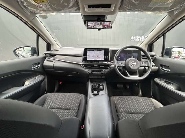 運転席・インパネまわりの画像です！隅々までクリーニング済み☆キレイな車内でドライブがより一層快適にお楽しみいただけると思います！