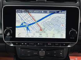 【純正ナビ】スタイリッシュな「専用設計」純正ナビを装備。操作性や基本性能にも優れ、フルセグやBluetoothなどオーディオ機能も充実しております。