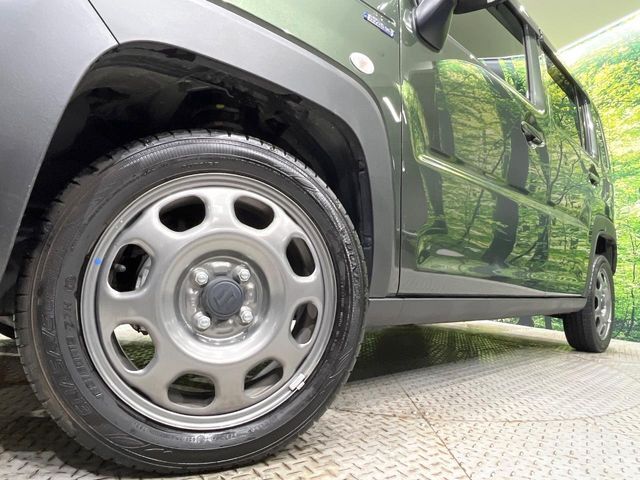 【純正15インチアルミホイール】外観にマッチした純正アルミホイールを装着しております。各種社外アルミホイールや、スタッドレスタイヤも取扱いしております。是非ご相談ください♪