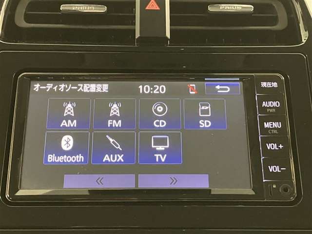 Bluetooth接続に対応しております。AM.FMラジオ　CDステレオです。TVも視聴可能です（停車時）