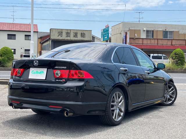 ガリバーグループでは主要メーカー、主要車種をお取り扱いしております。全国約460店舗の在庫の中からお客様にピッタリの一台をご提案します。