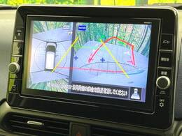 【アラウンドビューモニター】専用のカメラにより、上から見下ろしたような視点で360度クルマの周囲を確認することができます☆死角部分も確認しやすく、狭い場所での切り返しや駐車もスムーズに行えます。