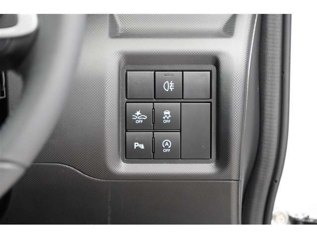 アイドリングストップで赤信号や渋滞で停止している時にエンジンも停止しするので燃料の節約にもなります。アイドリングで排気ガスも削減できますので地球にやさしいですよ。