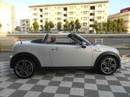 走行距離は37600kmと少ない禁煙車で、内外装・機関系共に状態はいいです。タイヤ4本やバッテリーを含む消耗品は2024年4月に交換済みですが、ご納車前に前後ブレーキパッド含む消耗品は交換いたします！