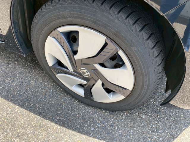 タイヤのお買い求めはシエロへ。安全・快適なドライブをサポートする選りすぐりのタイヤを取り揃え、お客様に合わせた商品をご提供いたします。交換作業も迅速かつ丁寧に対応いたします。お気軽にご相談ください