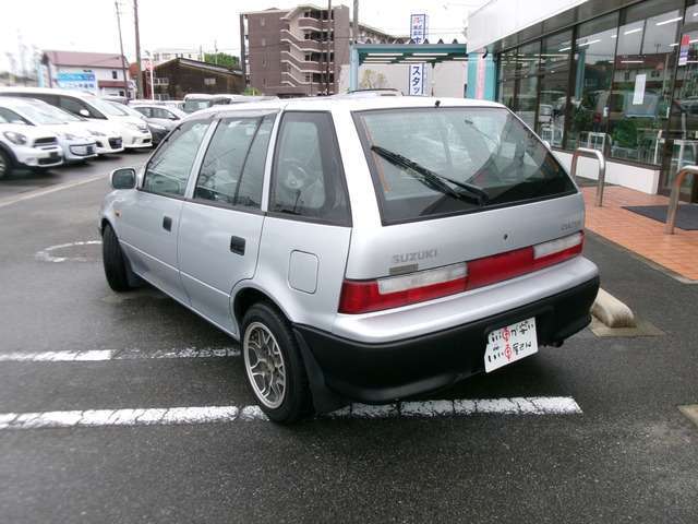 来店の際は事前にお電話頂けますとスムーズにお車をお見せ出来ますので、お気軽に連絡をください！いい車が安い☆彡いい車屋さん♪0569-84-1338スタッフ一同心よりお待ちしております！仕上げも他社には負けません