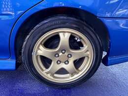 修復歴無し・1000台限定車・シリアルナンバー715/1000・純正16アルミ・専用555シート・MOMOステアリング・フジツマフラー・大型リアスポイラー・専用エアロパーツ