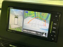 【アラウンドビューモニター】専用のカメラにより、上から見下ろしたような視点で360度クルマの周囲を確認することができます☆死角部分も確認しやすく、狭い場所での切り返しや駐車もスムーズに行えます。
