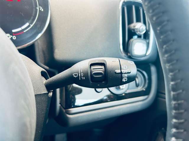 LIBERALAグループの在庫車両を当店で購入納車可能です！！