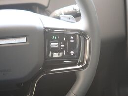 【全車速対応アダプティブクルーズコントロール】ミリ波レーダー+ステレオカメラ+赤外線により前方車輌を認識し、高速道路などの自動車専用道路や渋滞時などではドライバーの負担を大幅に軽減してくれます。