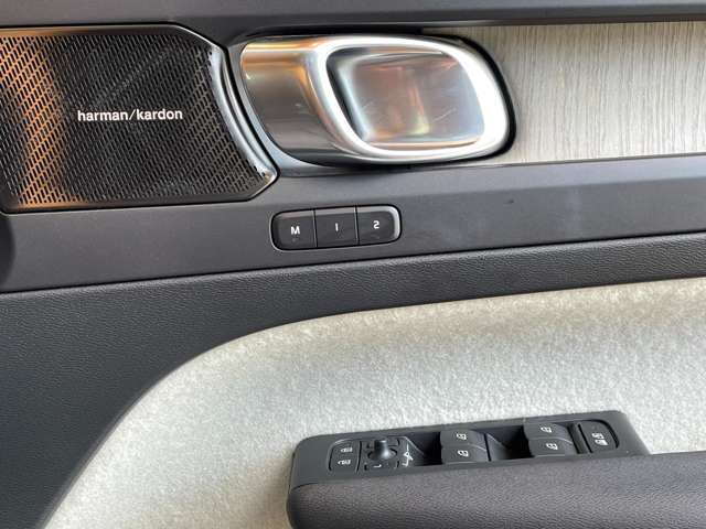 ぜひ厳選したドイツプレミアムブランドのお車を、見て・触って・比べてください！