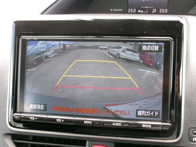 バックモニター付きですので、日常の駐車はもちろん、人や障害物などを映像で確認できるので安心です！（補助装置になりますので、目視でもご確認ください）