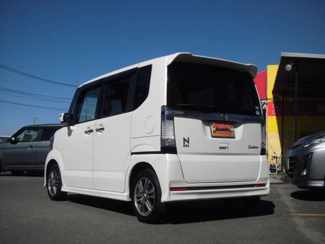 お車ご購入時のカーナビ・ETC等の各種用品取り付けもOK！　お好みの1台に仕上げます♪