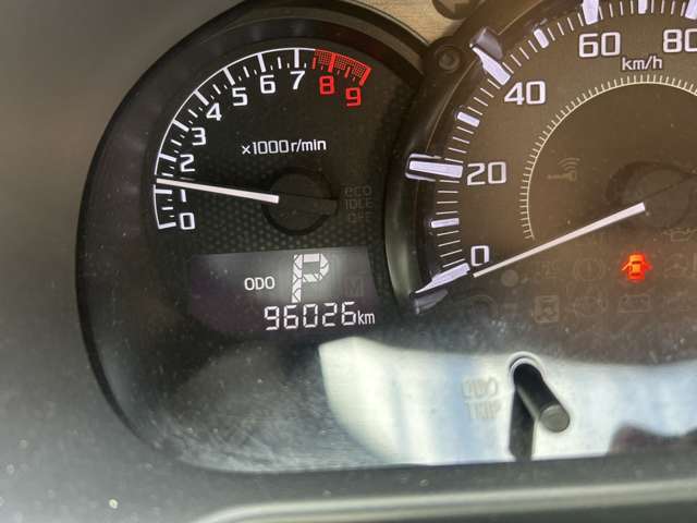 運転者にとっては日々使用することとなる運転席です。運転席が快適だと運転に集中することができますね。