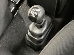 4WDのお車ですので、雪道でも安心です♪降雪地地域にお住まいの方以外にも、ウィンタースポーツが趣味の方や降雪地域へ帰省される機会がある方にもおすすめ！