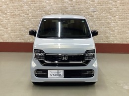 遠くを照らしてくれるLEDヘッドライト。夜間や見えづらい路地でも安心ですね！