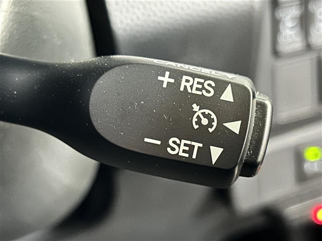 気になる車はすぐにお問い合わせください！右のカーセンサー専用無料ダイヤルから、専門スタッフがお車のご質問にお答えいたします！