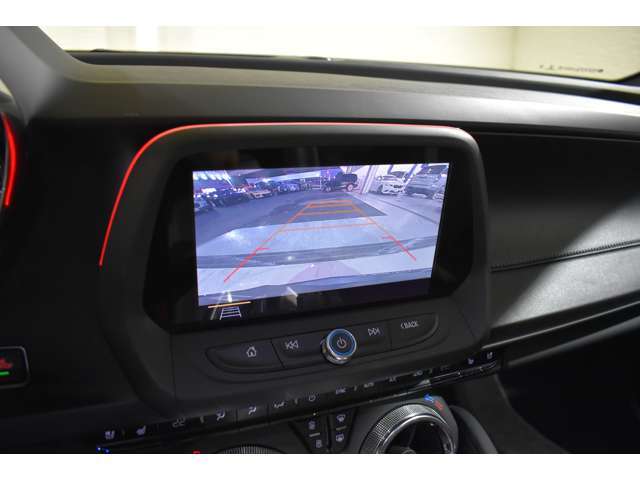 お車の詳細ご質問、点検整備記録簿の内容、お見積りなどお気軽に当店スタッフまでお申し付けくださいませ。Web、お電話からのお問い合わせをお待ち申し上げます。