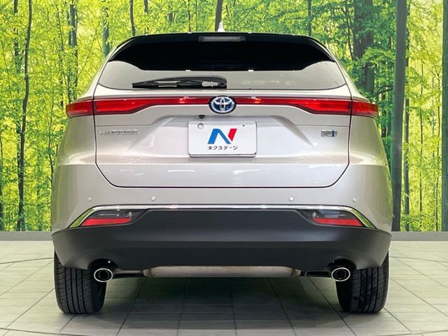 安心の最長10年・走行無制限保証（有償）をご用意。保証内容も充実はもちろん、無料点検＆オイル交換や、年中無休の全国・24時間ロードサービスも付帯されておりますのでご安心下さい。