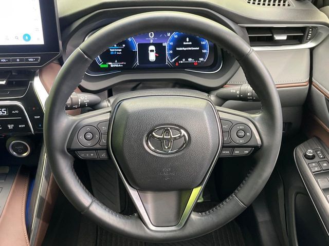 【ステアリングスイッチ】運転中、前方から目線をそらすことなく、オーディオ等の操作が可能な便利機能！安心＆快適なドライブを演出してくれます♪