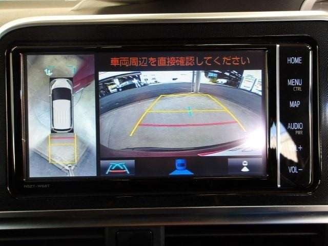 パノラミックビューモニター付き！クルマを真上から見ているかの様に、映像をモニターに表示。周囲の状況を把握しながら安心して駐車が可能です！