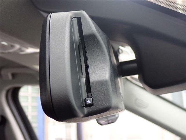 【4WD車・衝突軽減ブレーキ・障害物センサー・パワーゲート・前席パワーシート・LEDヘッドライト・純正AW】純正HDDナビ・バックカメラ・Bluetooth・ETC