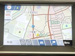 ●純正ナビ:一体感のあるナビは、高級感ある車内を演出してくれます。オーディオ機能も充実しておりますので、運転もより楽しめます♪
