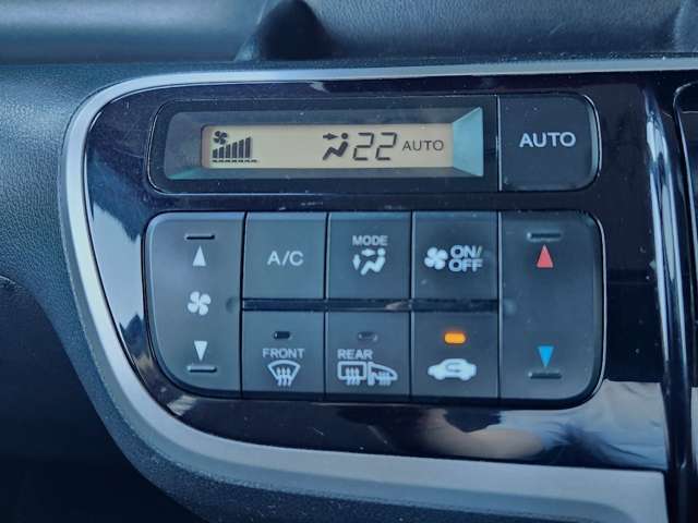 ☆温度設定のみで快適な車内温度に設定可能です☆