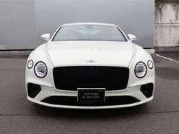 価格はご相談ください。　V8ツインターボで余裕の走りが体感できます。