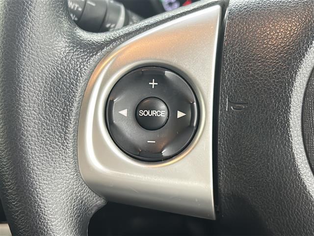 【運転席操作部】『運転席周辺の装備』の画像になります。快適なドライブを楽しむための機能が装備されています！運転席から触れるので使いやすいです！