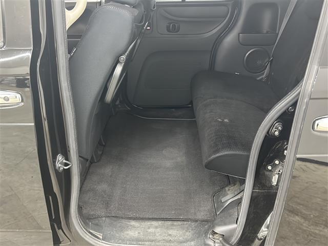 【フロアマット】『フロアマット』の画像になります。写真の内容に関してご不明点、ご質問等がございましたらお気軽にガリバー店舗までお問い合わせください。