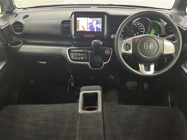 【インパネ全体】『インパネ全体』の画像になります。写真の内容に関してご不明点、ご質問等がございましたらお気軽にガリバー店舗までお問い合わせください。