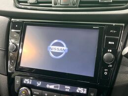 【純正9インチナビ】人気の純正ナビを装備しております。ナビの使いやすさはもちろん、オーディオ機能も充実！キャンプや旅行はもちろん、通勤や買い物など普段のドライブも楽しくなるはず♪