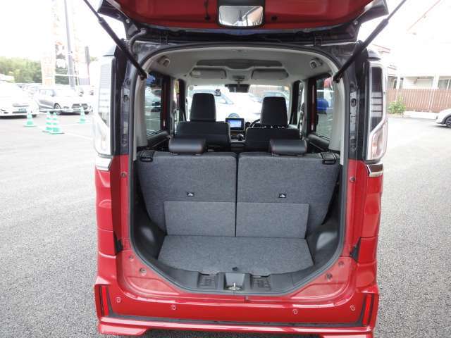 荷室は十分な広さです★