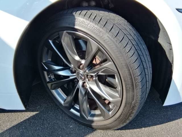 クルマ販売はもちろん、車検・整備、板金・塗装 まで、お客様のトータルカーライフをサポートいたします！まずはお気軽にフリーダイヤル【0078-6002-156211】までお問い合わせください。