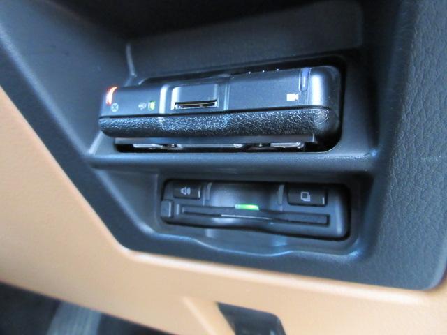 ETC車載器搭載です。スマートICも増えてきており、必須装備といって良い便利装備です。