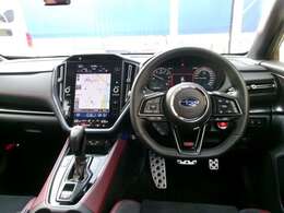 本革巻ステアリング！ステアリングスイッチ！アルミパッド付スポーツペダル！パドルシフト！