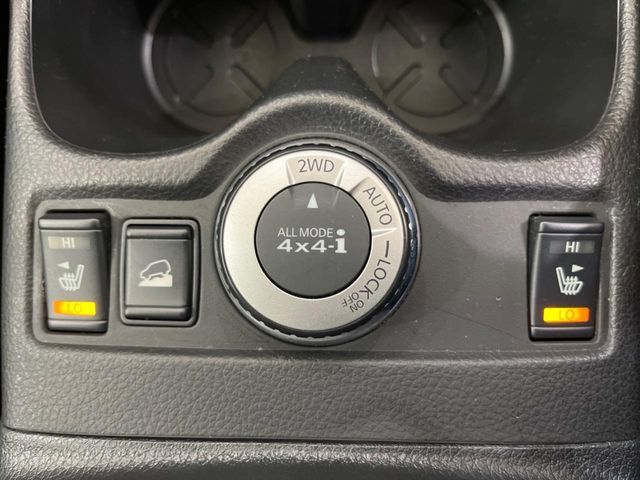 【前席＋後席シートヒーター】寒い日に重宝するシートヒーターを後席にも装備！エアコンより早く温まってくれるので寒がりの人も安心ですね♪エアコンの温風は乾燥するから苦手、という方にもをおすすめです。