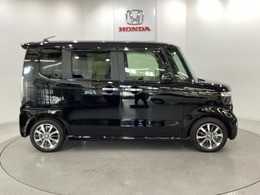 購入後も自社指定整備工場完備でお客様の愛車をしっかりサポート致します！御納車時には安全かつ安心してお乗り頂けるようホンダ専門知識を持つ整備スタッフが点検・整備・装備も説明をしてお渡ししております。