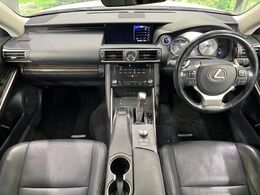 グループ総在庫数約30，000台！！全国の系列店からメーカー・車種問わずご紹介出来るので、あなたにピッタリのお車が見つかるはずです♪まずはお問い合わせ下さい☆