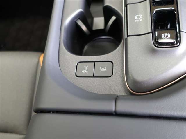 もっと気軽にクルマを手に入れたい・・・。そんな声に、当社は自動車クレジットでお応えします。店頭での簡単なお手続きで、安心してご利用いただけます。お得な自動車保険も取り扱いしております♪ぜひご相談を！