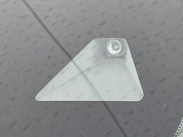 レンタアップ【三菱e-Assist】走行中に前方の車両等を認識し、衝突しそうな時は警報とブレーキで衝突回避と被害軽減をアシスト。より安全にドライブをお楽しみいただけます。